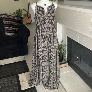 Liz Lange maternity maxi dress